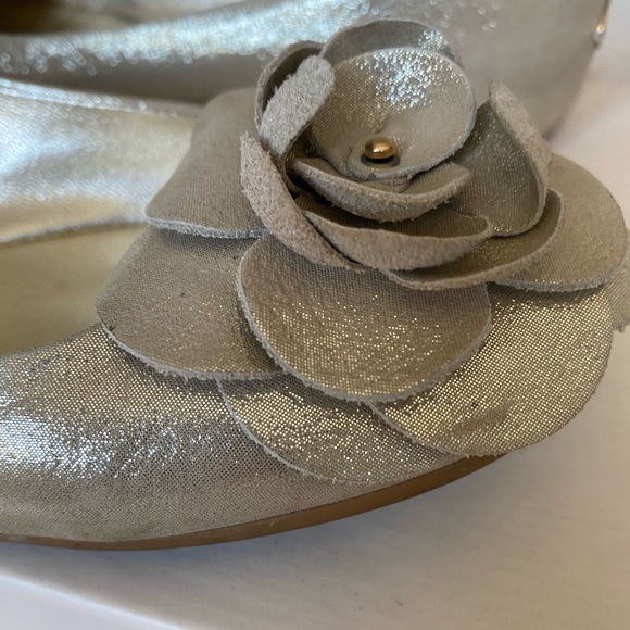 Jimmy Choo Gold Ballerina Flats - Size 37 c/w Box & Dustbag -Excellent Condition - Picture 8 of 14